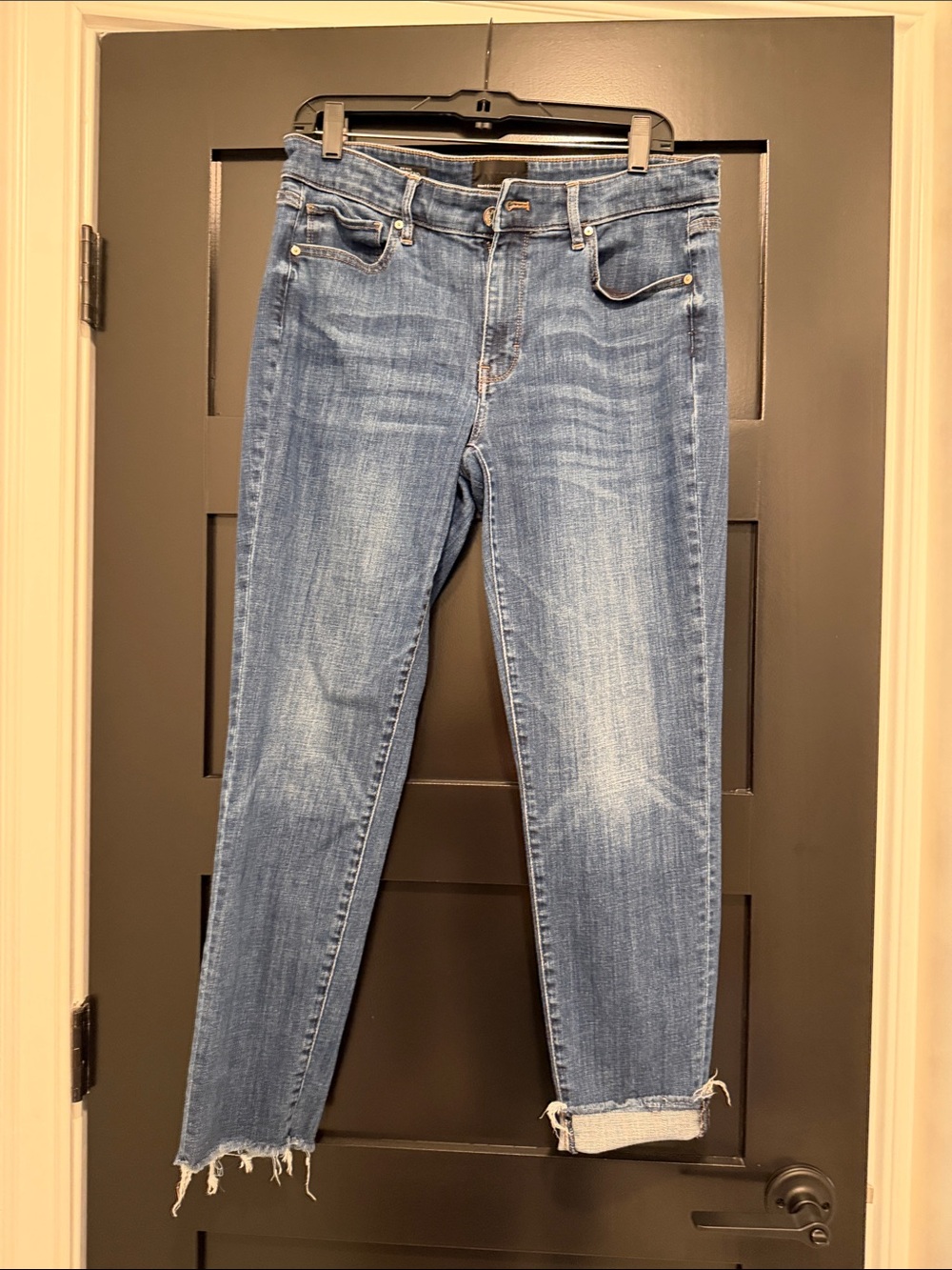 White House Black Market Women's Light Blue Frayed Hem Jeans